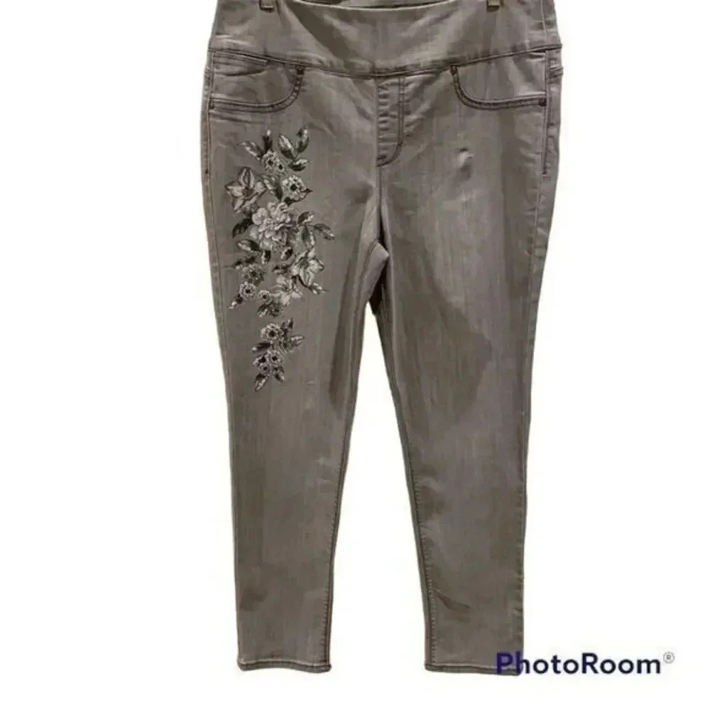 Style & Co Boyfriend Jeans Womens Stretch Floral